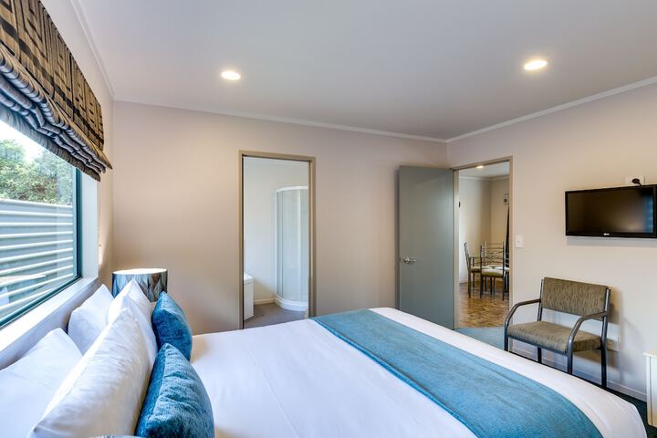 Room 5 of 42