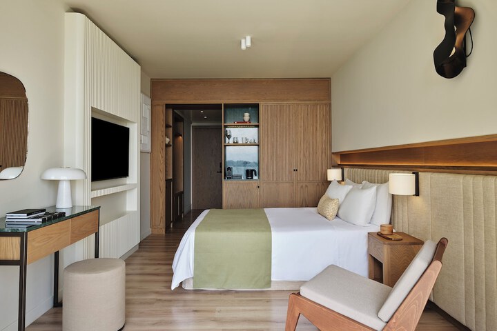 Room 107 of 247