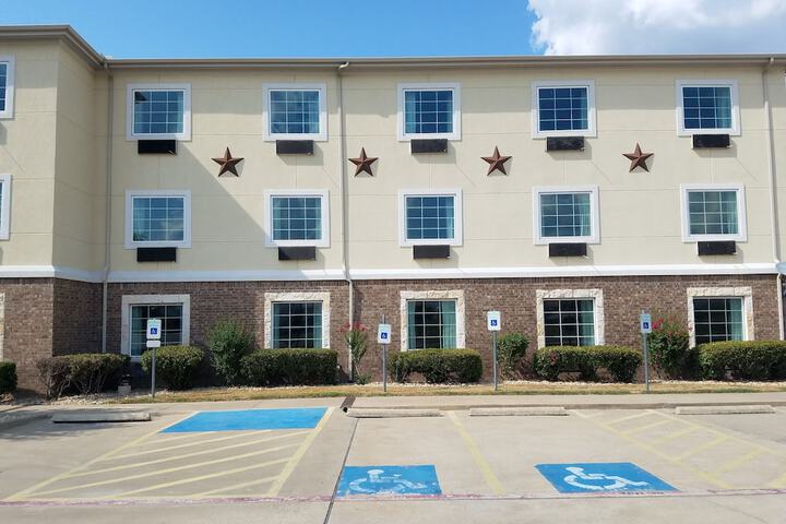 Hotel 86 of 90