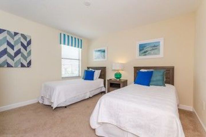 Room 16 of 25