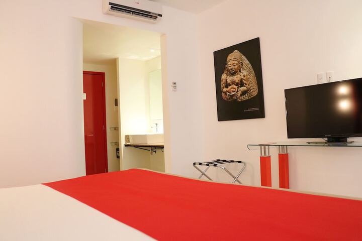 Room 13 of 52