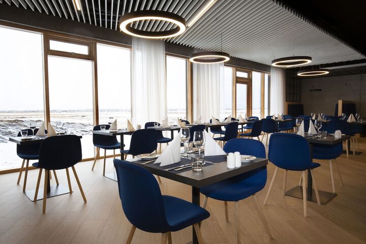 Dining 79 of 131