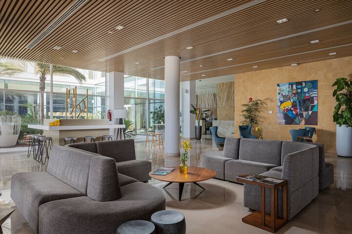 Guest Lobby