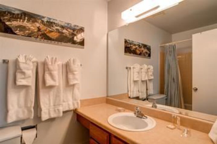Room 3 of 20