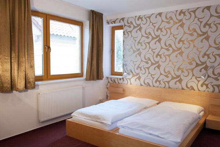 Room 25 of 140