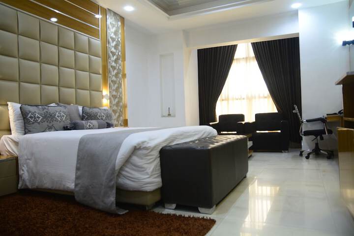 Room 19 of 71