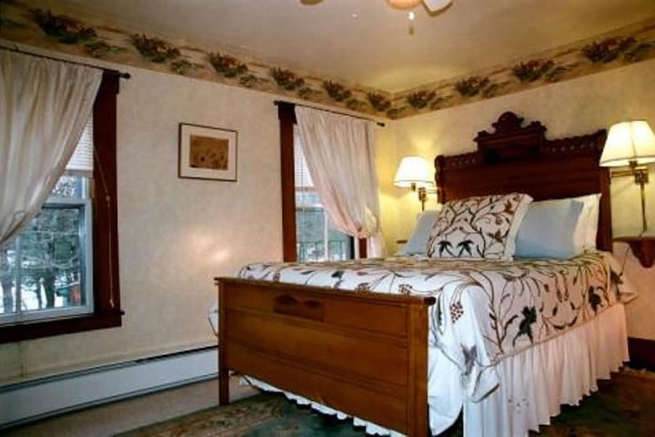 Room 13 of 89