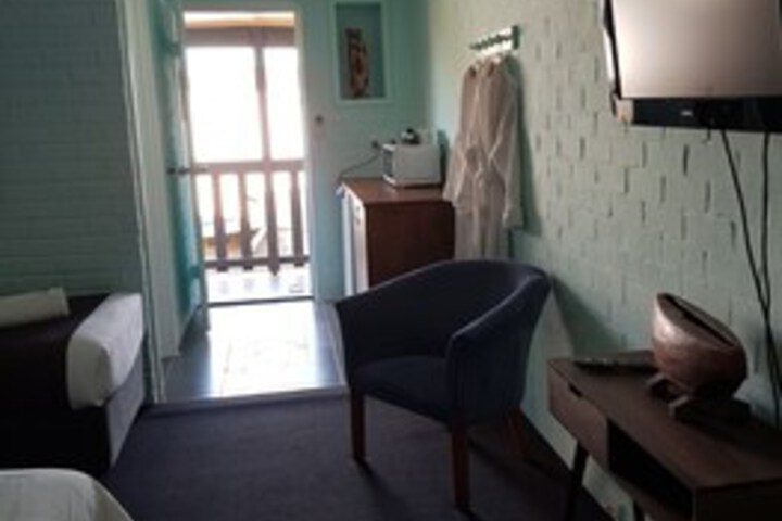 Room 40 of 117