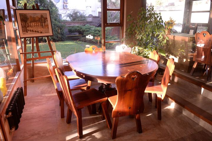 Dining 37 of 62