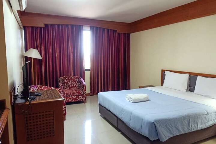 Room 48 of 72