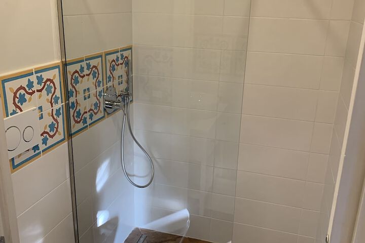 Room 42 of 58