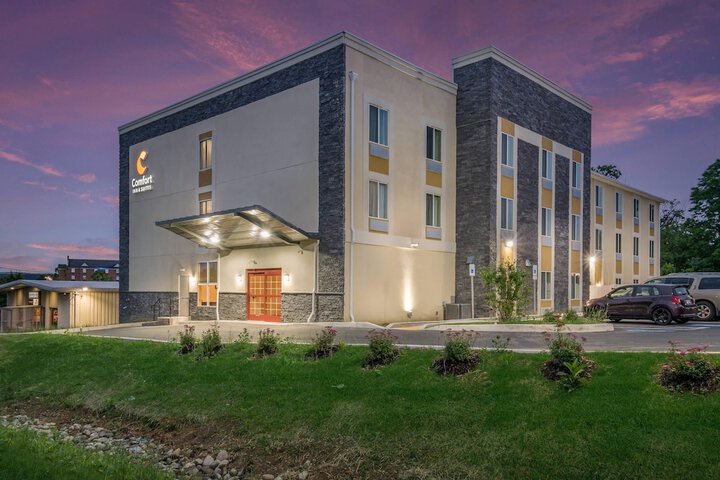 Photo of Comfort Inn & Suites Harrisburg - Hershey West