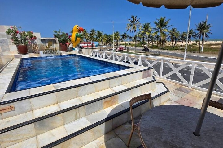 Hotel Pool