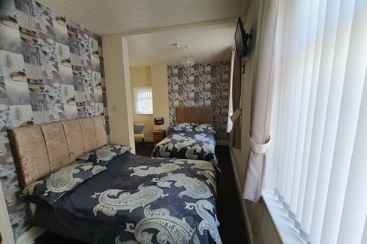 Room 26 of 97