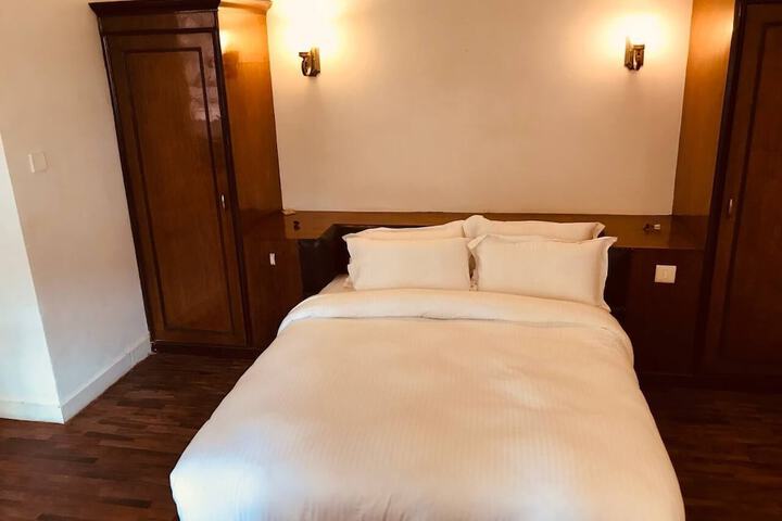 Room 22 of 130