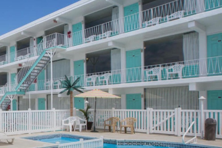 Island Breeze Motel in North Wildwood, NJ