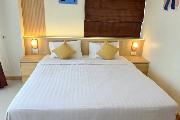 Room 21 of 97