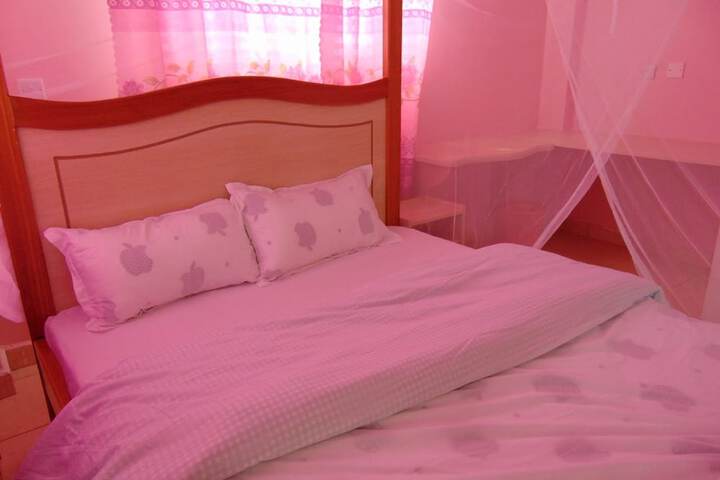 Room 16 of 34