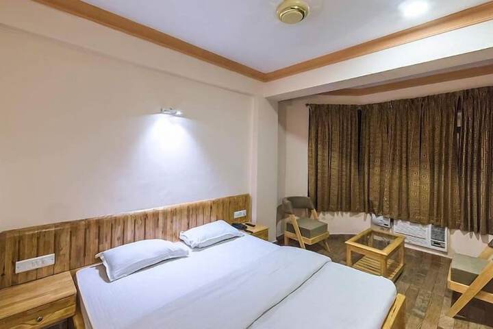 Room 6 of 21