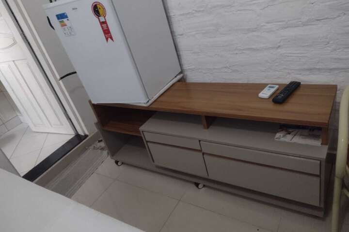 Room 8 of 16