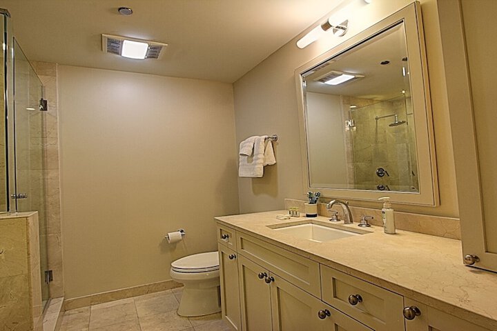 Room 18 of 22