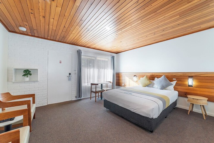 Room 7 of 54