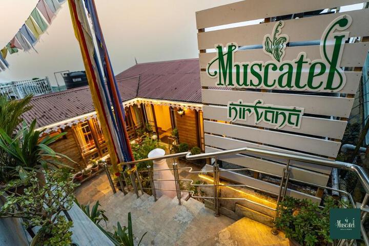 General 4 of 42