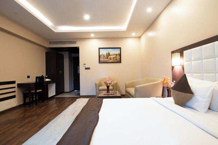 Room 26 of 68