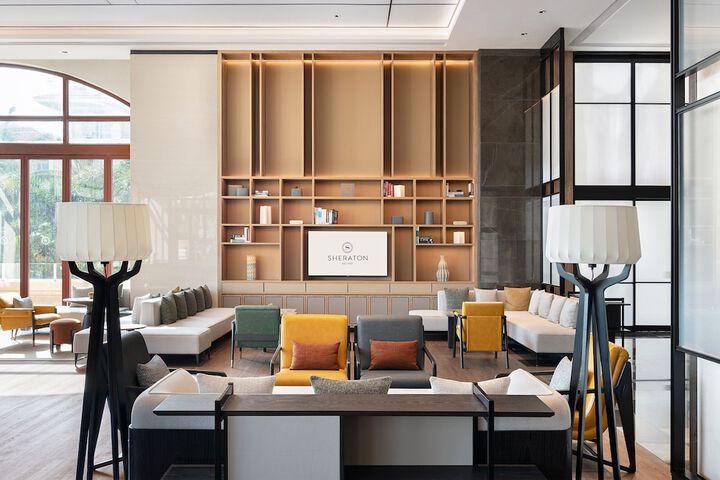 Guest Lobby