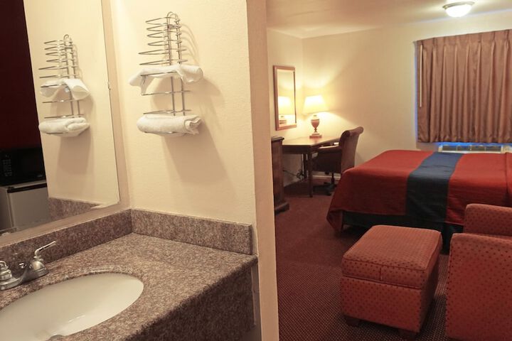 Room 19 of 27
