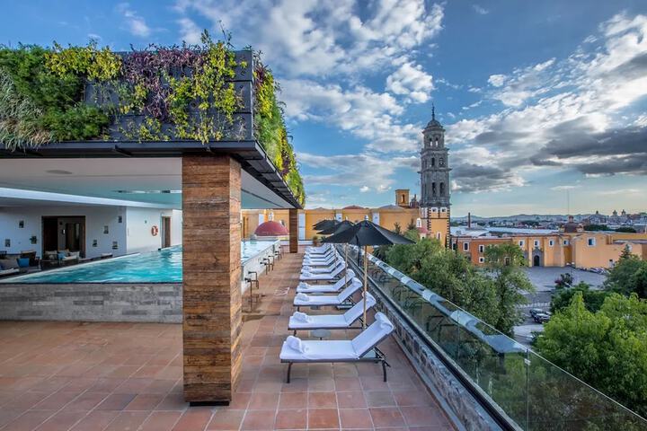 Hotel 153 of 160
