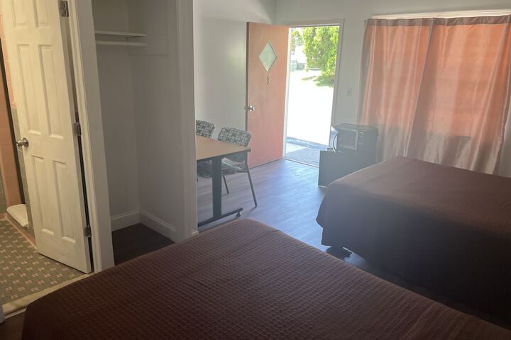 Room 21 of 53