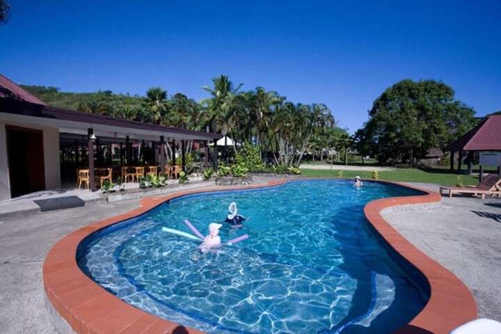 Hotel Pool