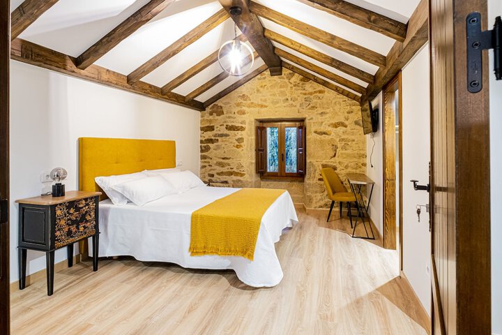 Room 2 of 43