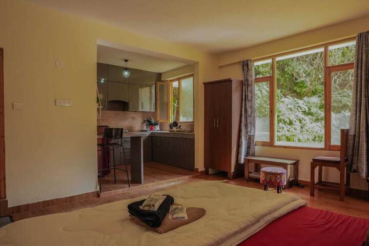 Room 2 of 17