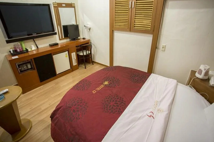 Cf Motel