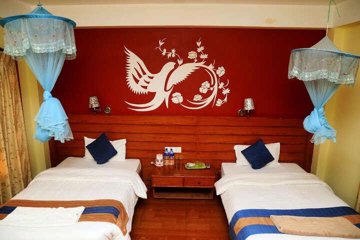 Room 25 of 66