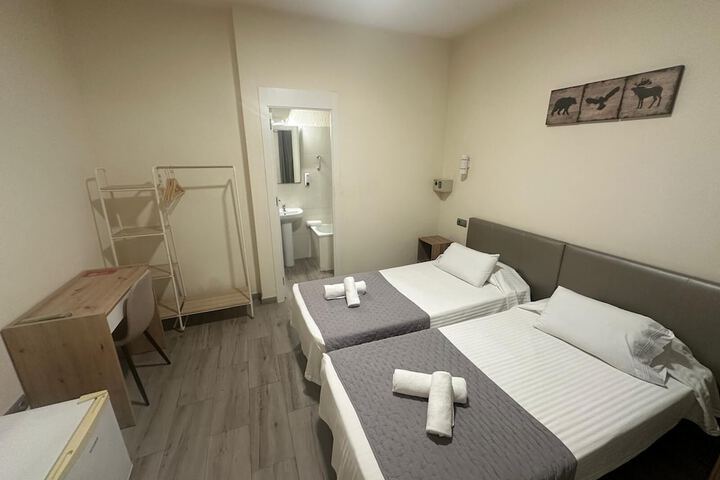 Room 13 of 43