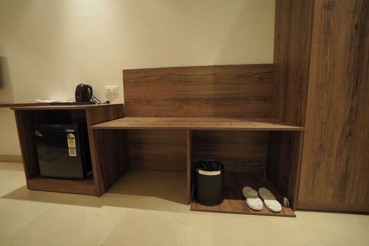 Room 48 of 102