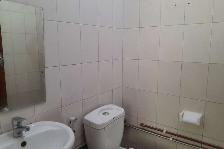 Room 21 of 29