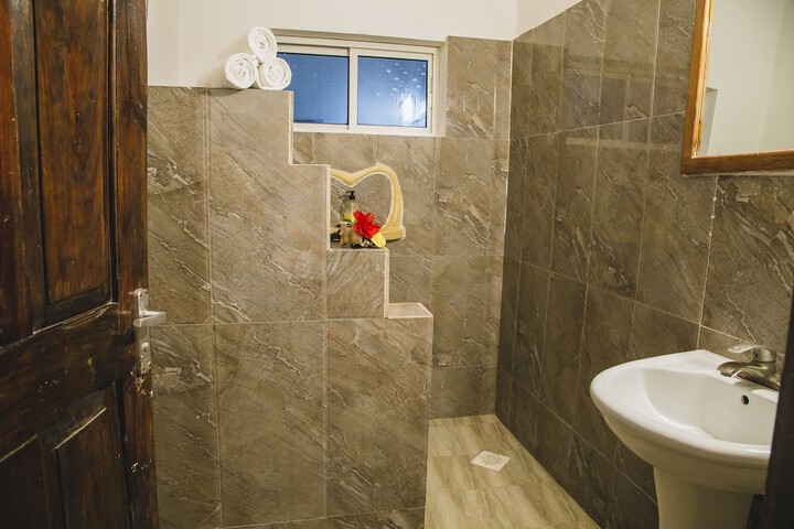 Room 145 of 156