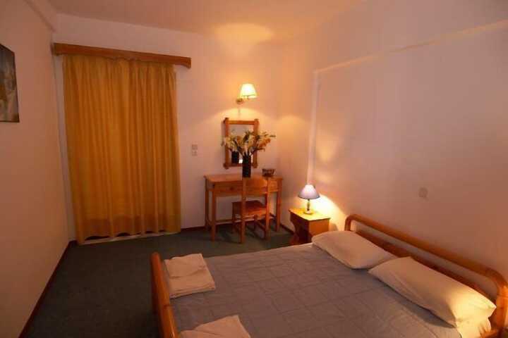 Room 10 of 26