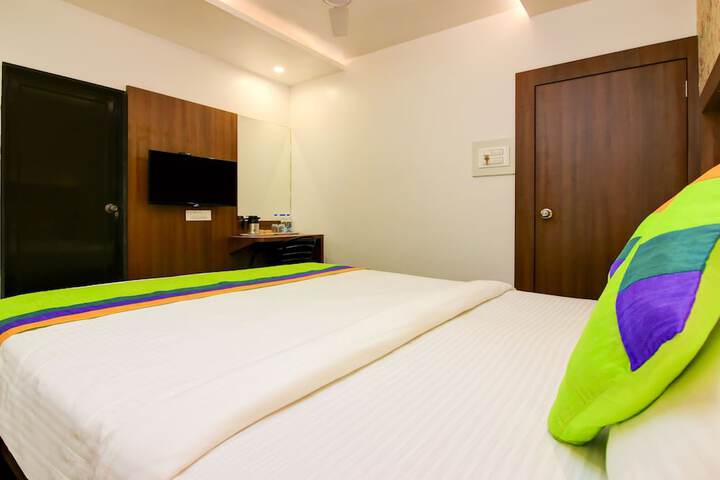 Room 18 of 33