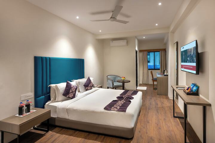 Room 8 of 20