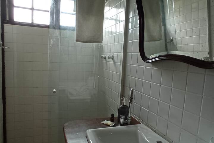 Room 12 of 12