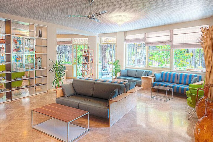 Lobby sitting area