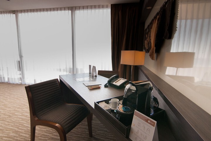 Room 13 of 81