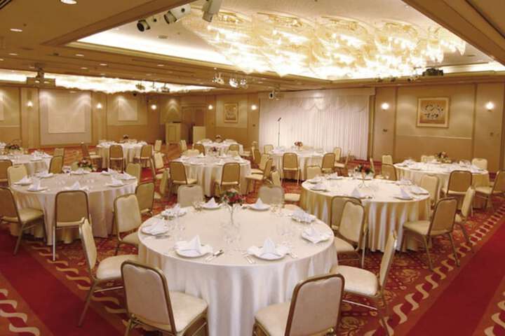Banquet hall
