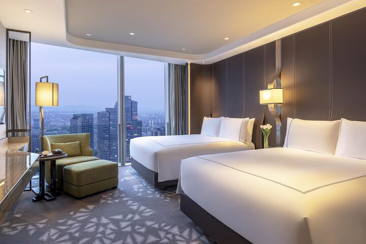Room 42 of 84