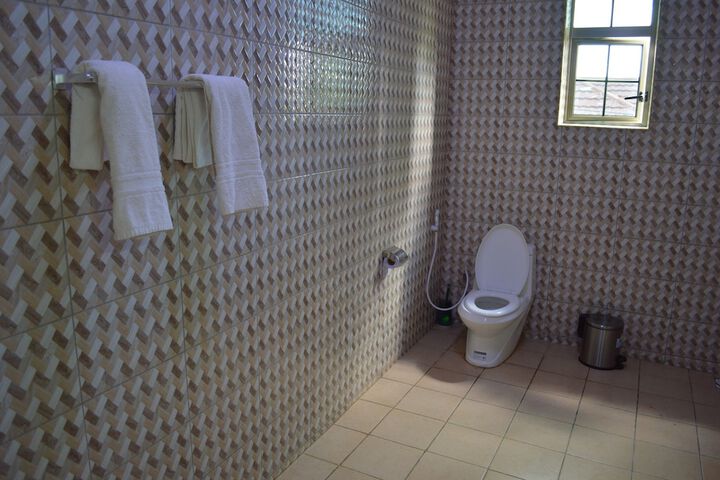 Room 19 of 35